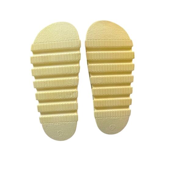 Free People Movement Halftime Slides – Yellow – Women’s Size 41/42 (US 10–11) - Picture 6 of 7